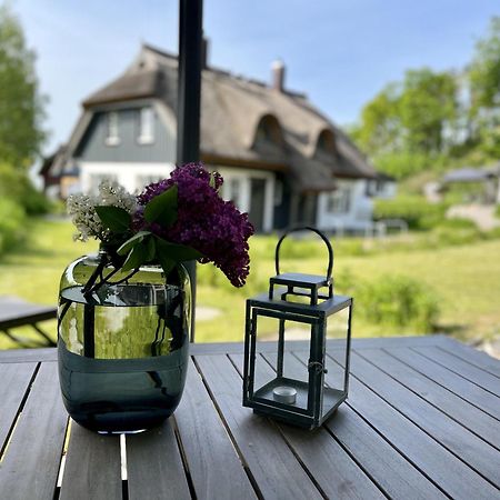 Ferienhaus Strandflieder 05 Feriendorf Klein Stresow Ruegen By Ruyastay Путбус Екстериор снимка