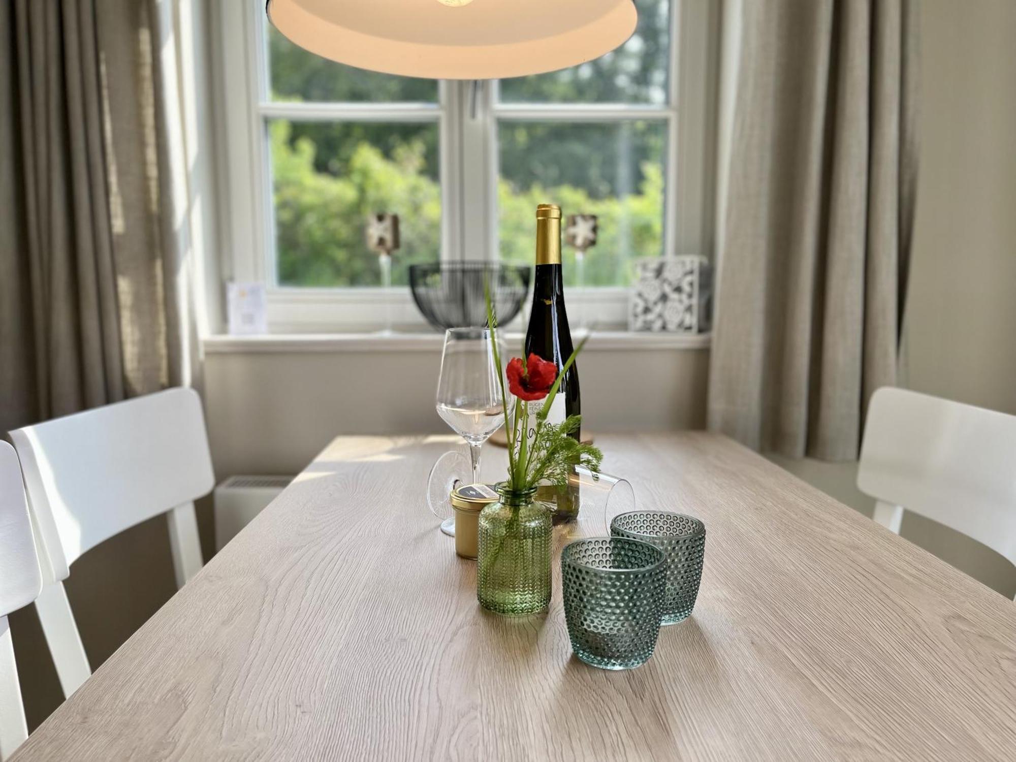 Ferienhaus Strandflieder 05 Feriendorf Klein Stresow Ruegen By Ruyastay Путбус Екстериор снимка